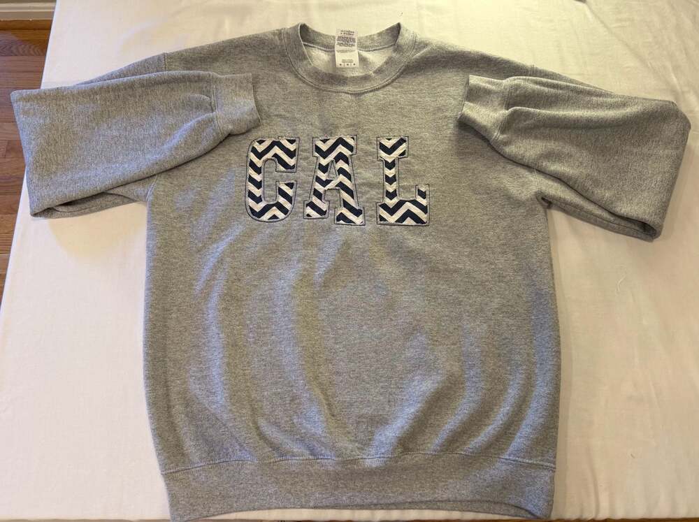 Gildan Heavy Blend Crewneck Sweatshirt with Chevron 'CAL' Applique